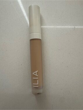 ILIA skin blur serum Concealer SC2